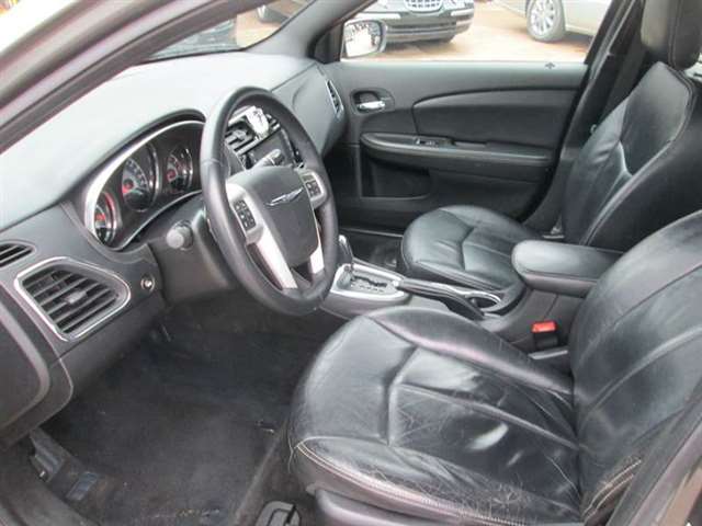 2012 Chrysler 200 Limited 4Dr Sedan